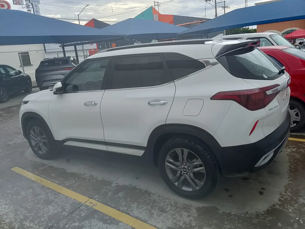 Kia Seltos 2022 SX seminuevo en BYD Tampico
